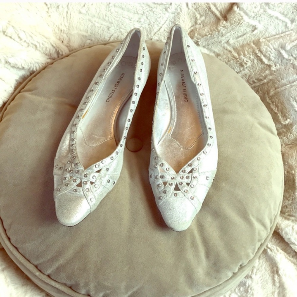 NINE WEST Studio Metallic Silver Crystal Flats 6